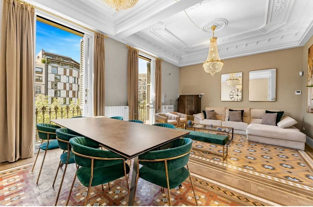 Apartment in Eixample, Barcelona, Spain 3 - 15691363