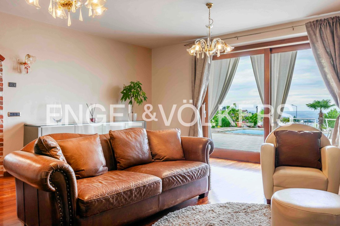 Villa in Mango, Piedmont, Piedmont, Italy 3 - 15709023