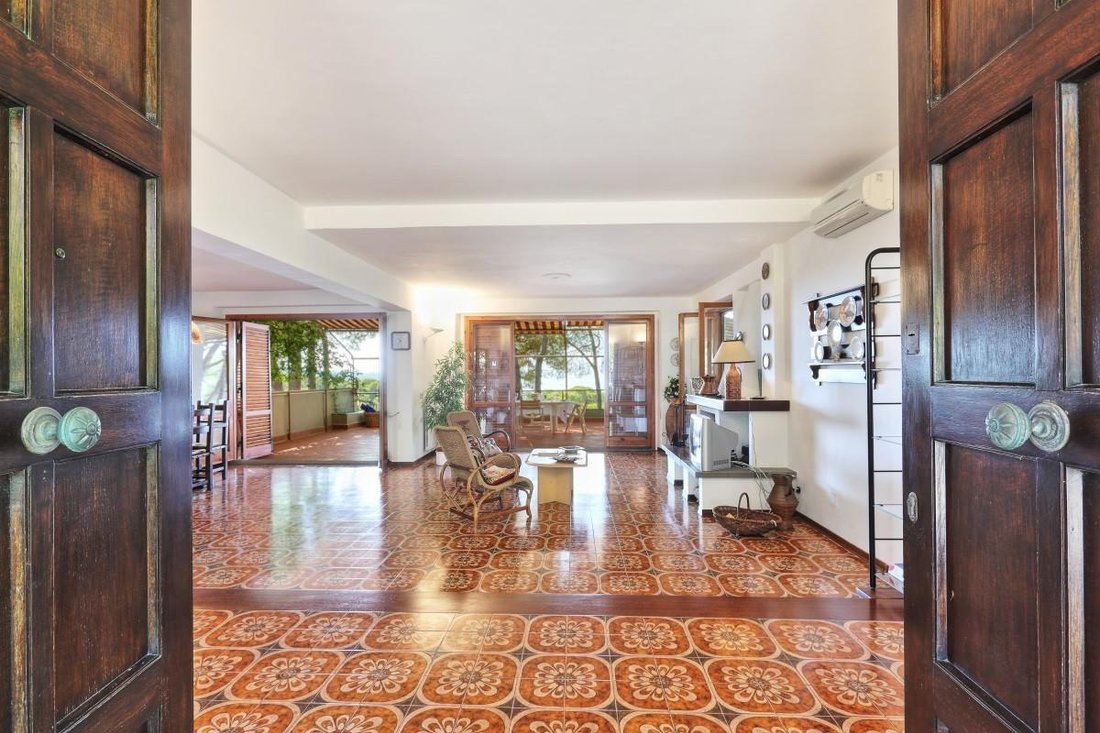 Villa in Livorno, Tuscany, Italy 4 - 15692602