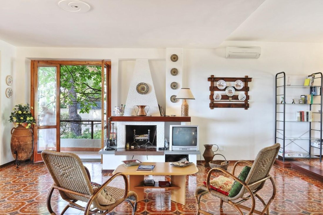 Villa in Livorno, Tuscany, Italy 3 - 15692602