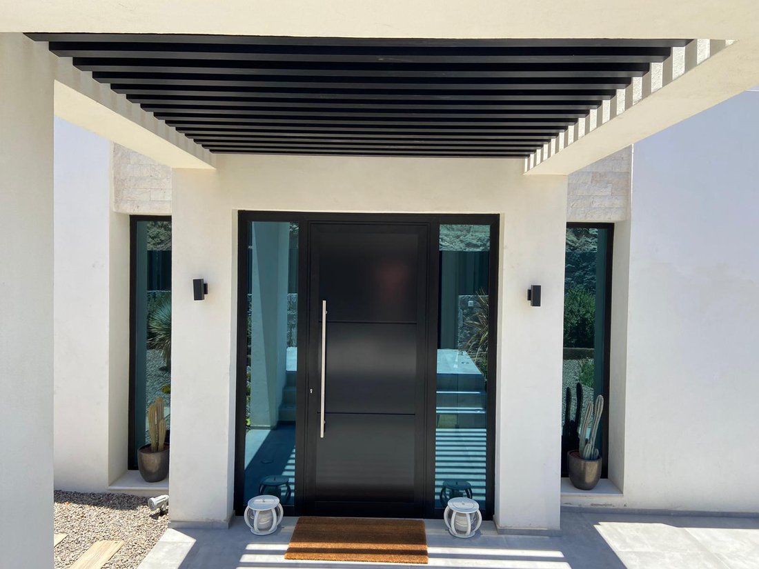 Chalet in San Bartolome de Tirajana, Canary Islands, Spain 2 - 15692590