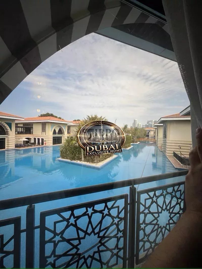 Villa in Palm Jumeirah, Dubai, United Arab Emirates 2 - 15692391