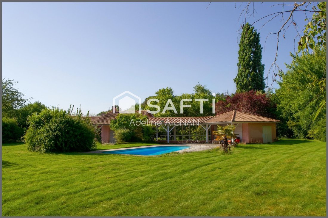 House in Mérignac, Nouvelle-Aquitaine, France 2 - 15692764