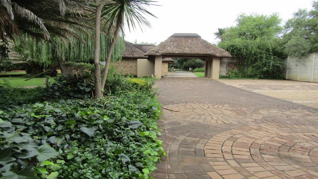 House in Meyerton, Gauteng, South Africa 5 - 15692526