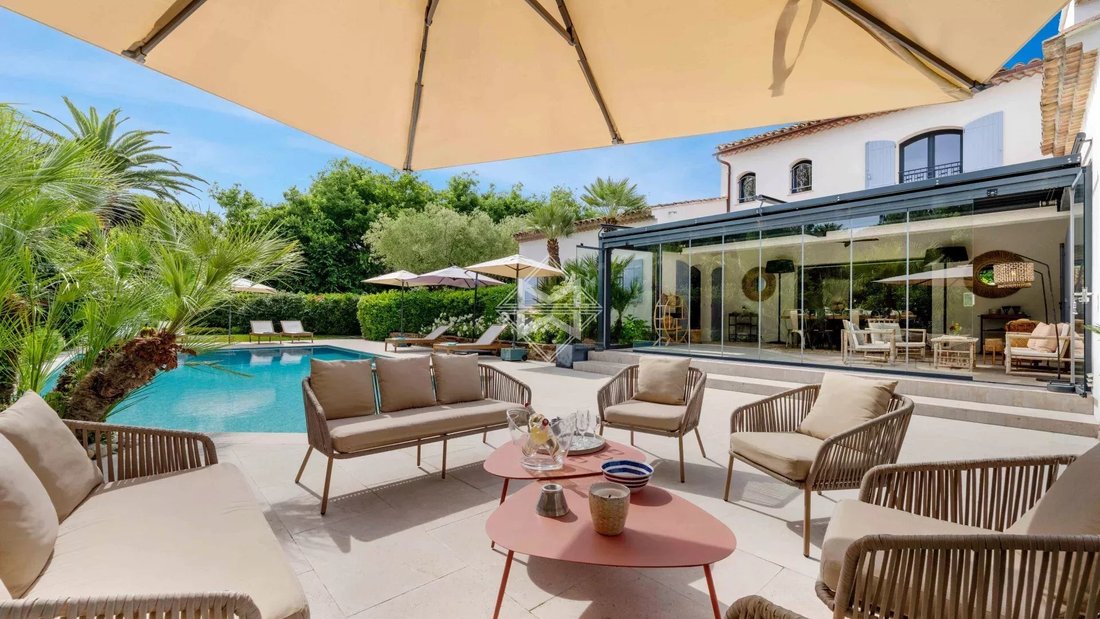 Villa in Zone Est Diffuse, Saint-Tropez, France 4 - 15692273