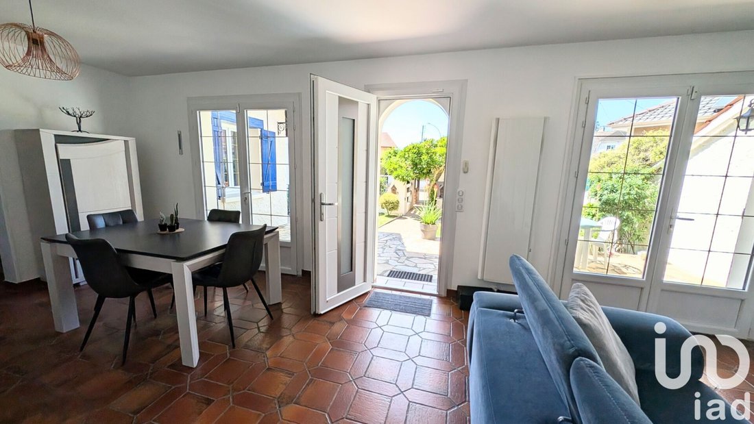 House in Savigny-sur-Orge, Île-de-France, France 3 - 15693659
