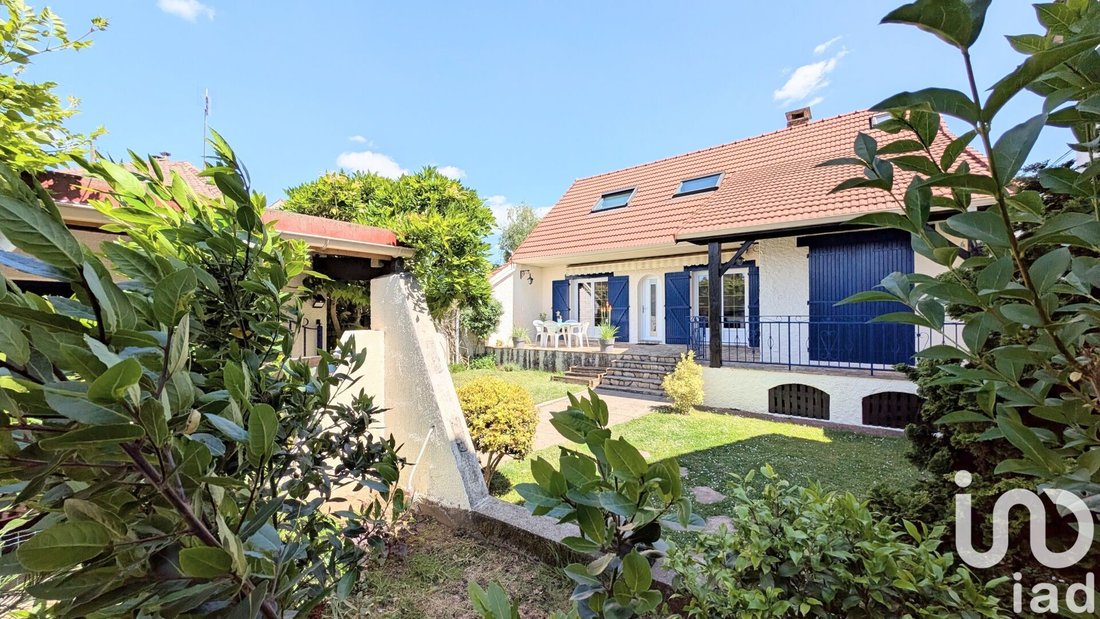 House in Savigny-sur-Orge, Île-de-France, France 1 - 15693659