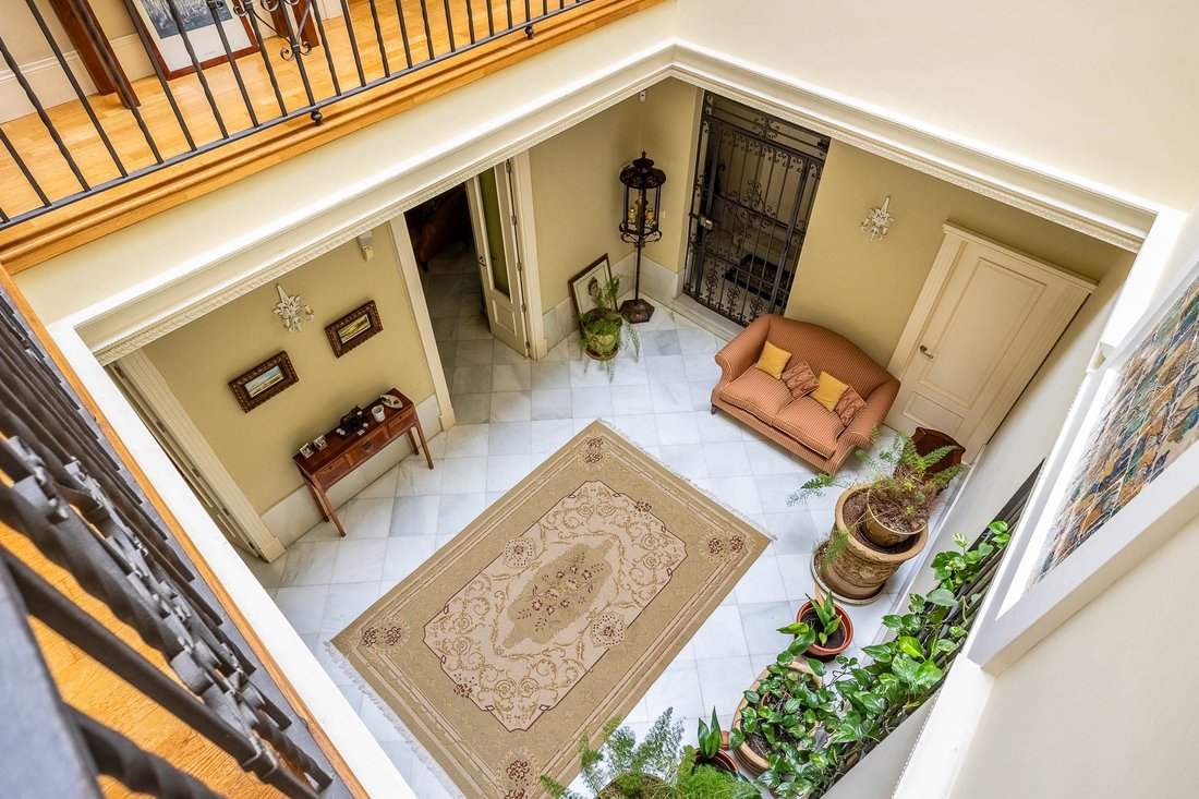 House in Casco Antiguo, Seville, Spain 2 - 15692682