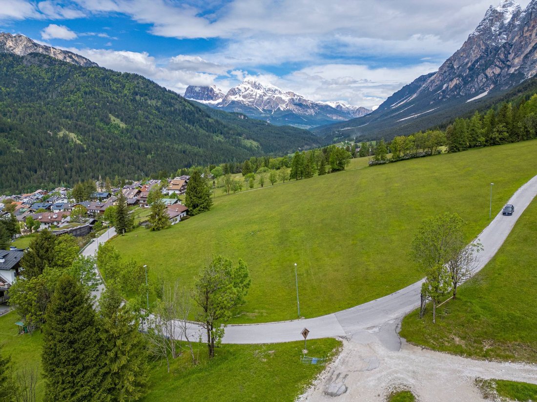 Land in Cortina d'Ampezzo, Veneto, Italy 4 - 15692698