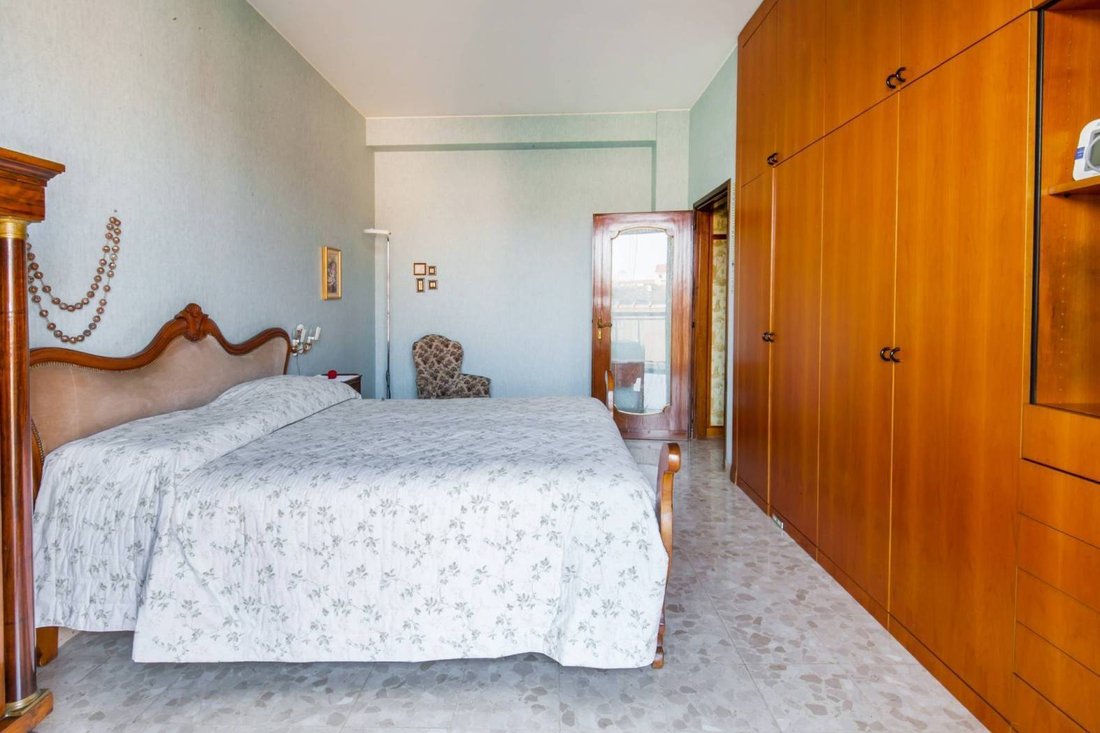 Apartment in Romagna, Milan, Italy 5 - 15694864