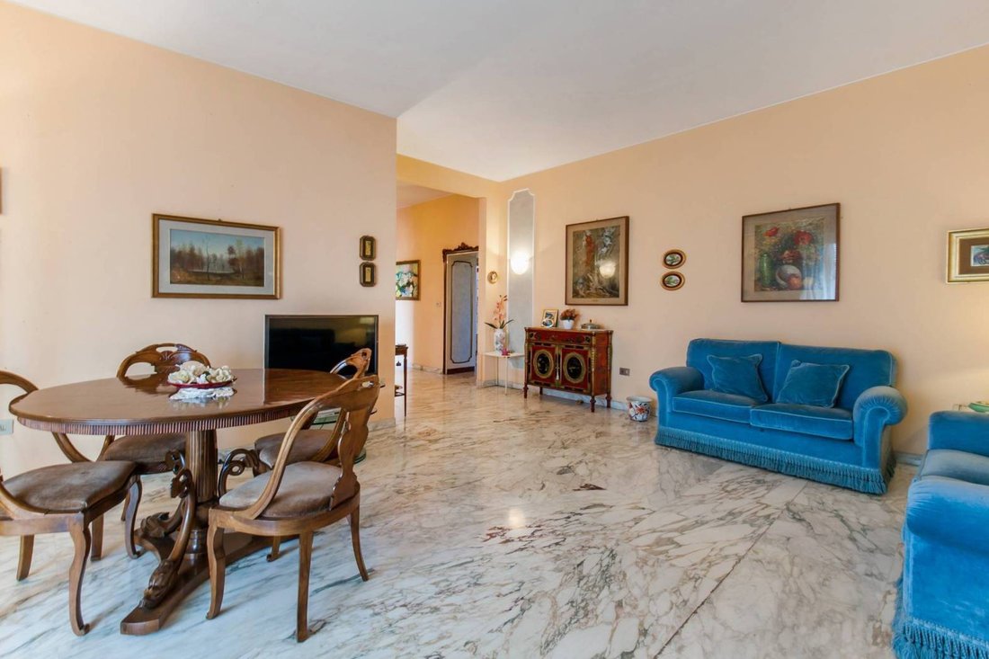 Apartment in Romagna, Milan, Italy 4 - 15694864