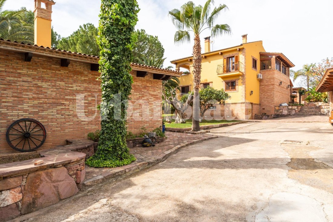 Villa in Naquera / Naquera, Valencian Community, Spain 4 - 15694897