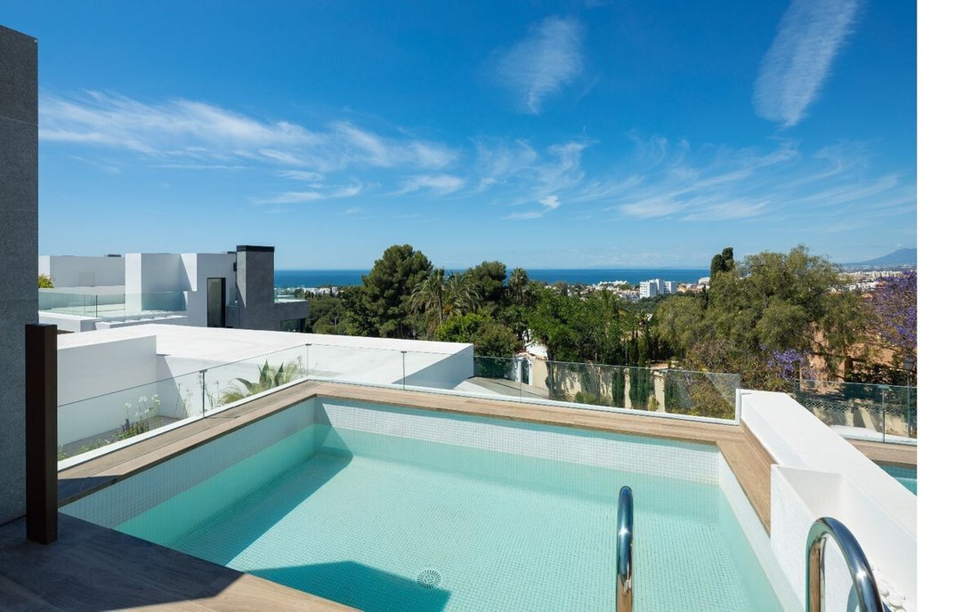 Villa in Marbella, Andalusia, Spain 1 - 15237275