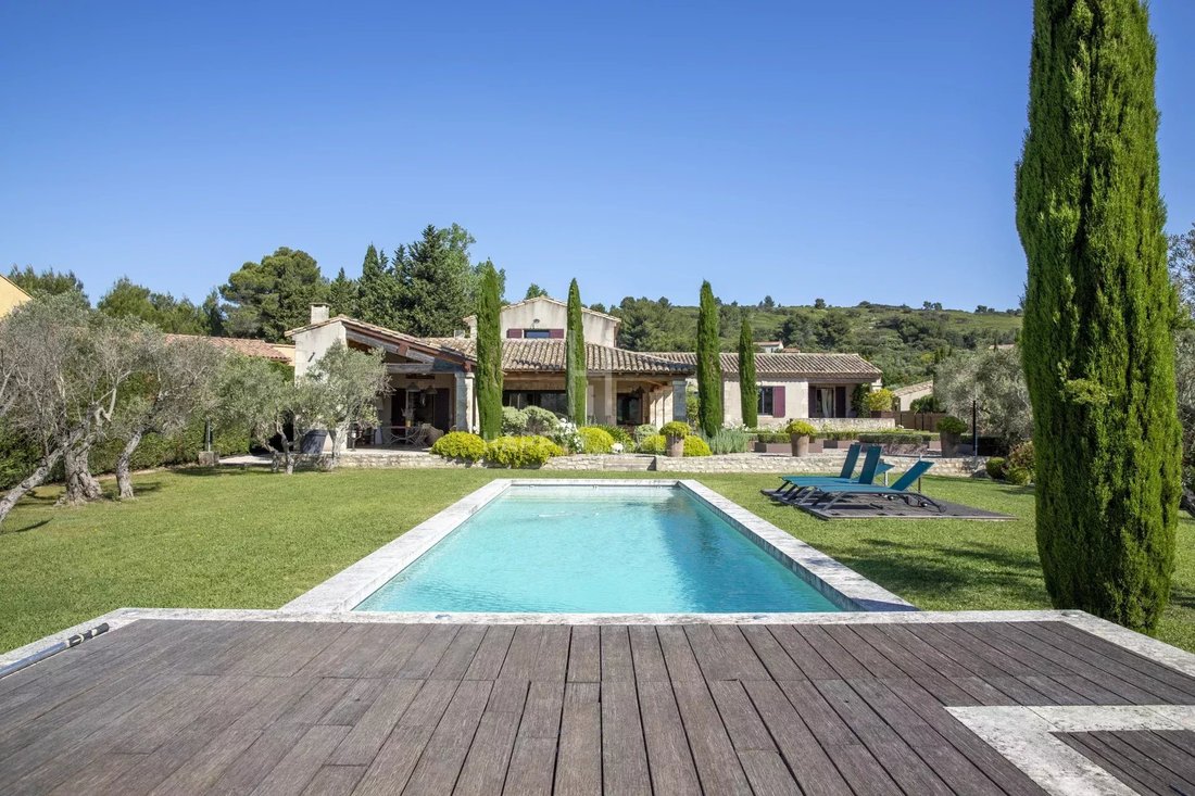 House in Paradou, Provence-Alpes-Côte d'Azur, France 3 - 15692991