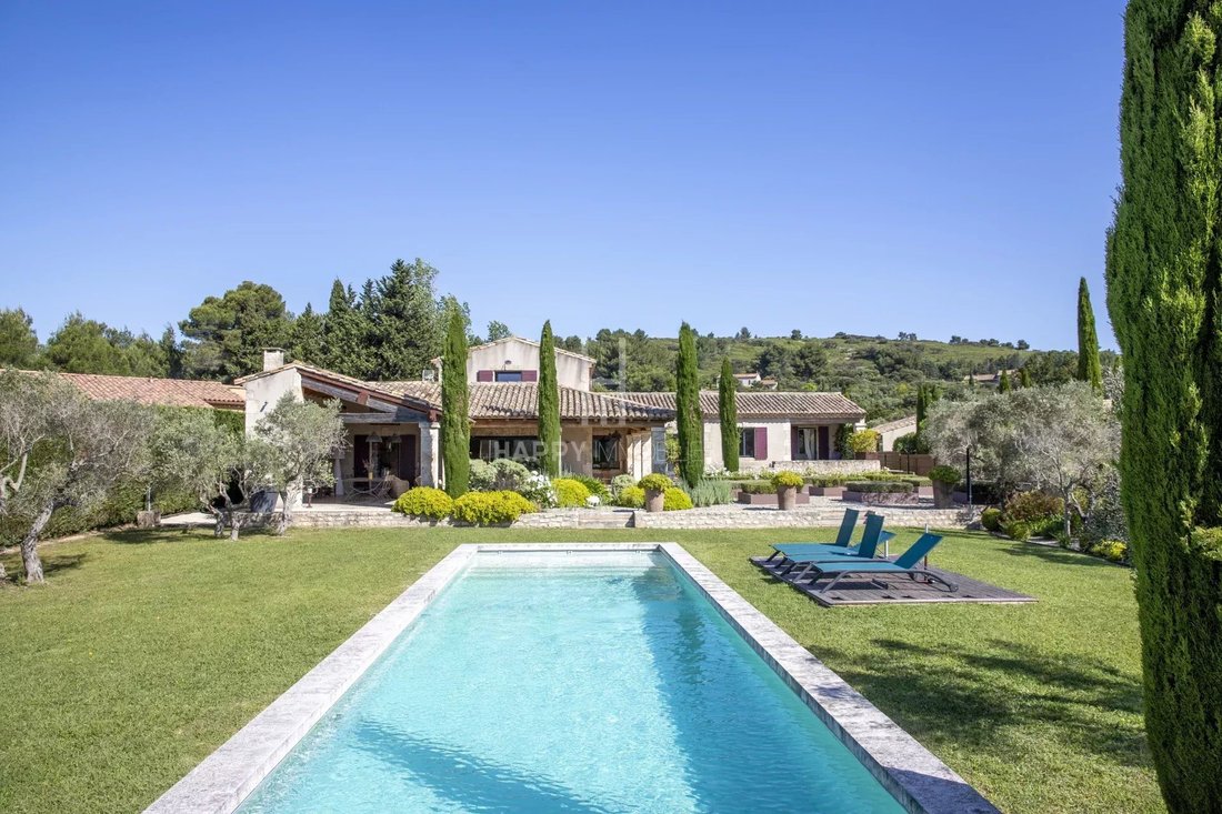 House in Paradou, Provence-Alpes-Côte d'Azur, France 1 - 15692991