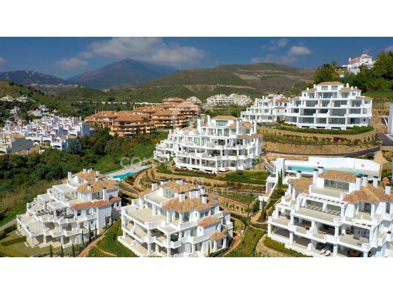 Apartment in Nueva Andalucia, Marbella, Spain 1 - 15596703