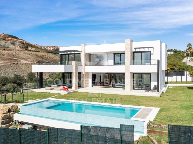 House in Benahavis, Andalusia, Spain 1 - 15591446