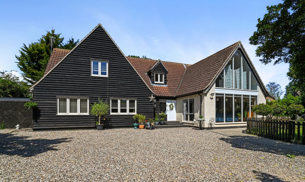 5 Bedroom Detached House For Sale In In Colchester, England, United ...