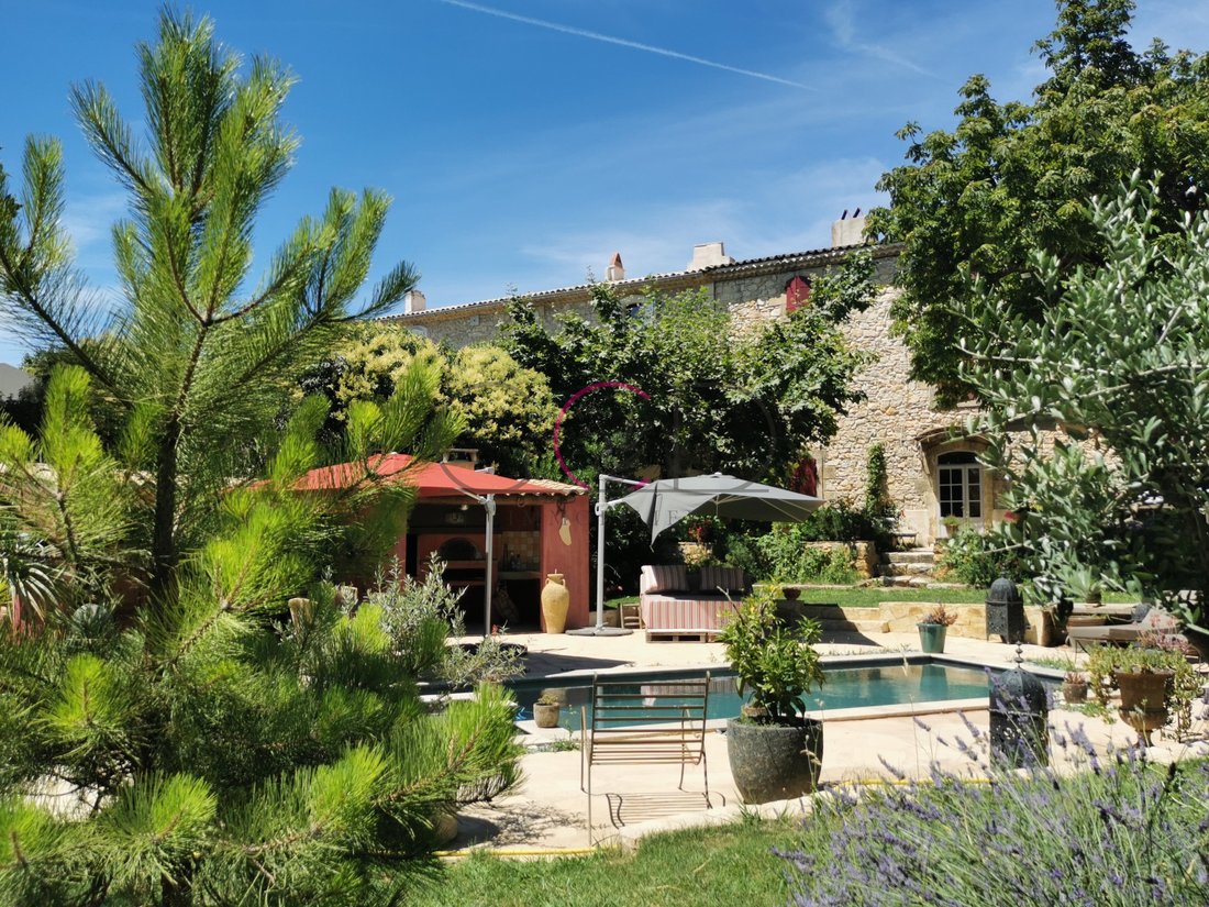 Estate in Coudoux, Provence-Alpes-Côte d'Azur, France 1 - 15693995