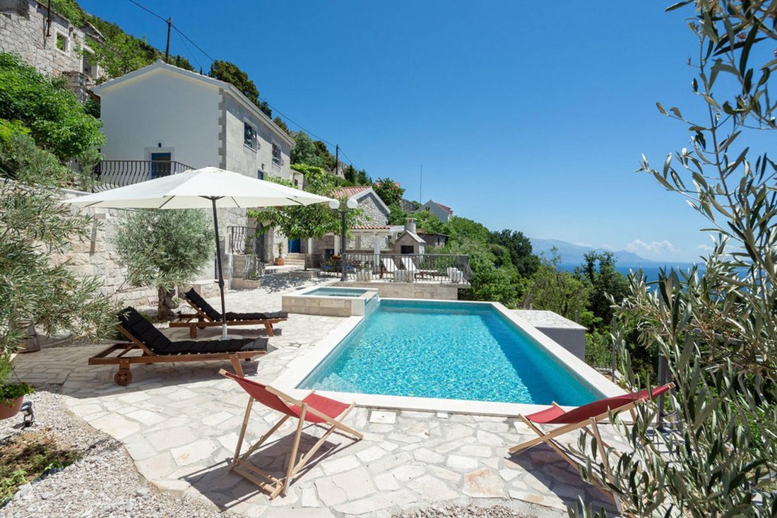 Villa in Celina, Split-Dalmatia County, Croatia 1 - 15694438