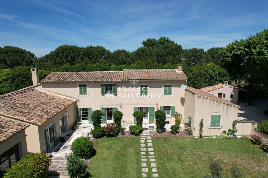 Villa in Saint-Rémy-de-Provence, Provence-Alpes-Côte d'Azur, France 5 - 15195203