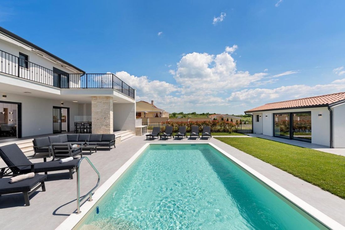 House in Brtonigla, Istria County, Croatia 4 - 15695205