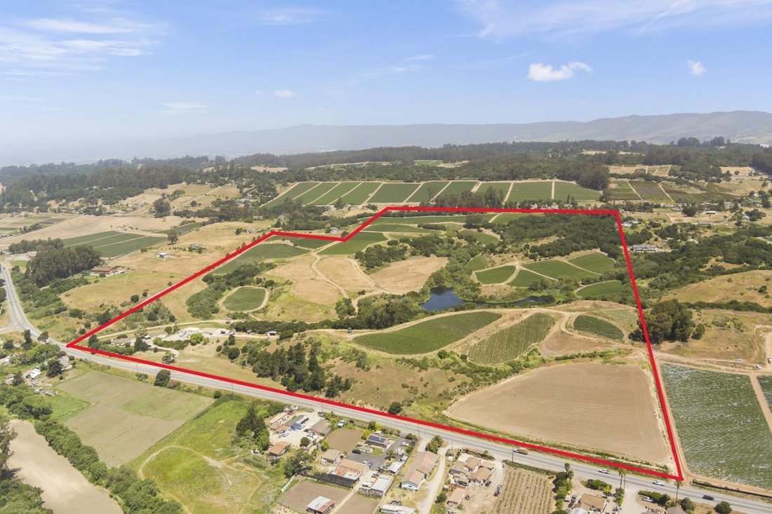 House in Watsonville, California, United States 1 - 15693823