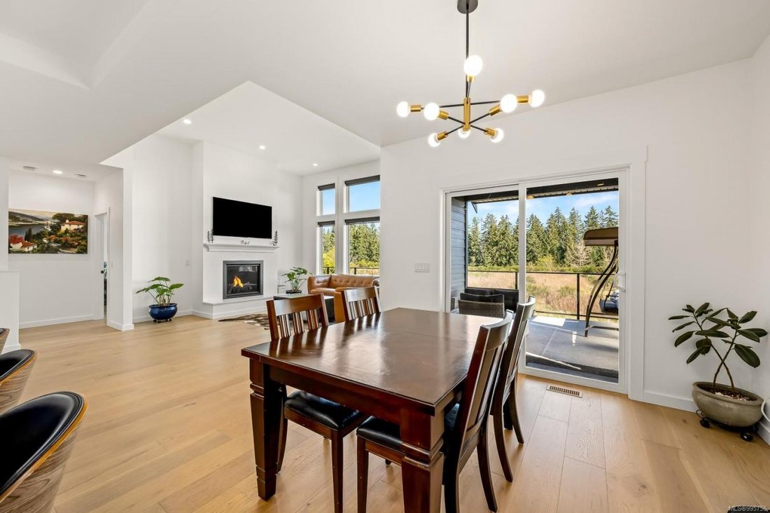 House in Royston, British Columbia, Canada 5 - 15693136