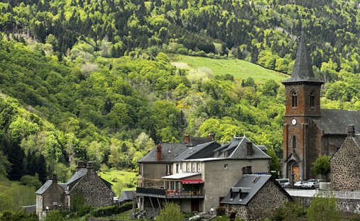 Le Falgoux, Auvergne-Rhône-Alpes, France 1