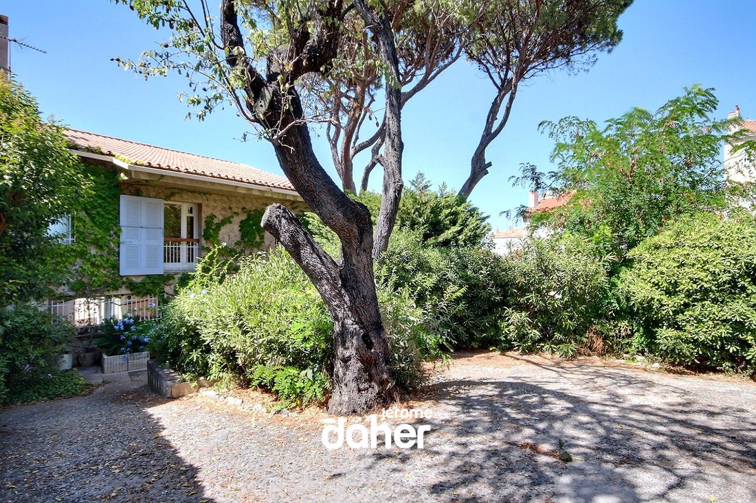 House in Marseille, Provence-Alpes-Côte d'Azur, France 3 - 15694019