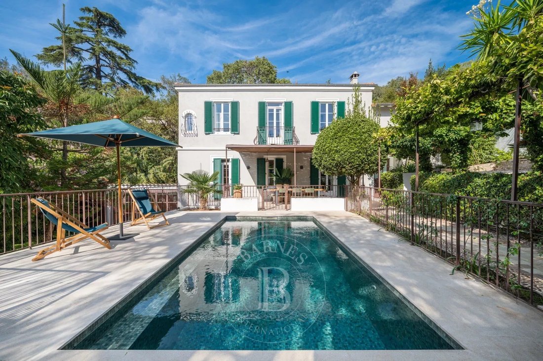Villa in Cannes, Provence-Alpes-Côte d'Azur, France 1 - 15693272
