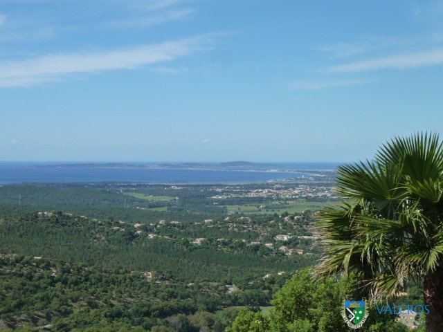 Land in La Londe-les-Maures, Provence-Alpes-Côte d'Azur, France 4 - 15694043