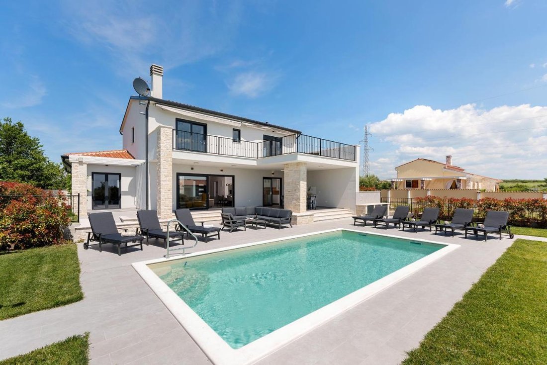 House in Brtonigla, Istria County, Croatia 2 - 15695205