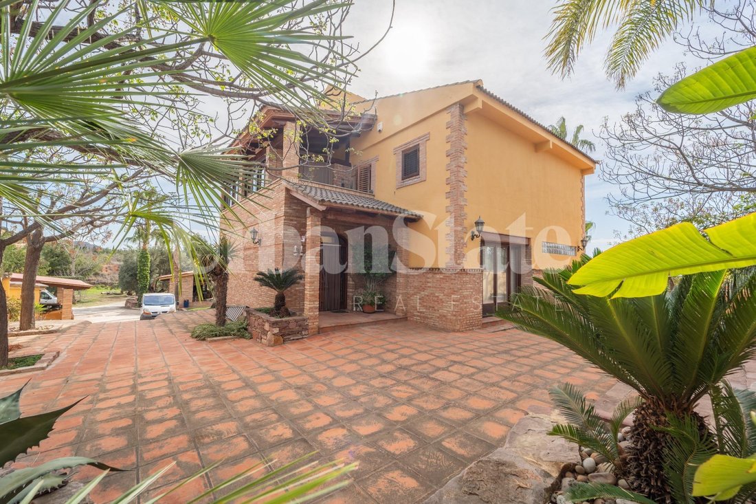 Villa in Naquera / Naquera, Valencian Community, Spain 5 - 15694897