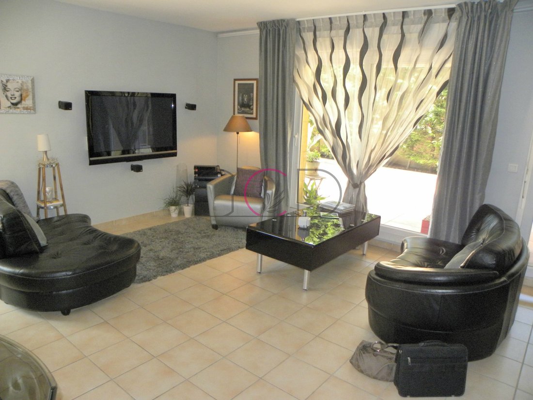 Apartment in Pointe Rouge, 8e Arrondissement, Marseille 4 - 15694210