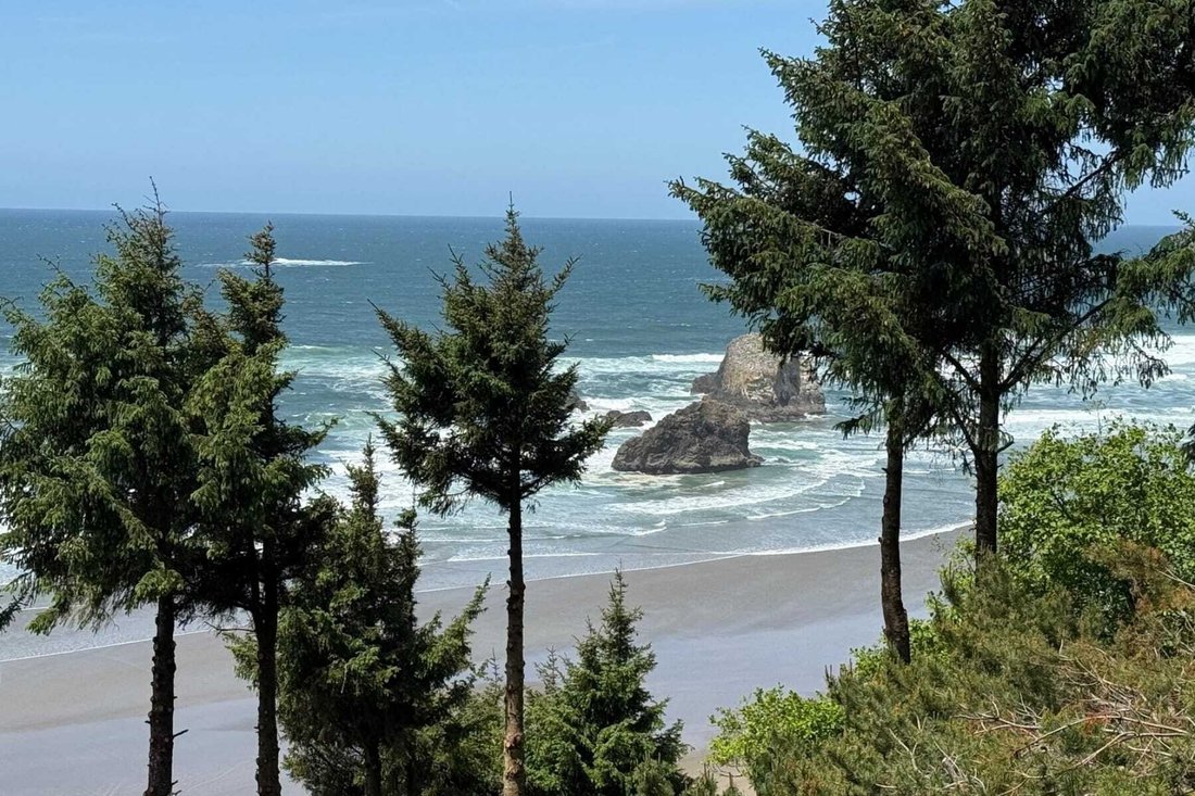 House in Cannon Beach, Oregon, United States 1 - 15022380