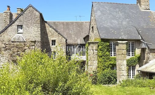 Estate in Quintin, Brittany, France 1