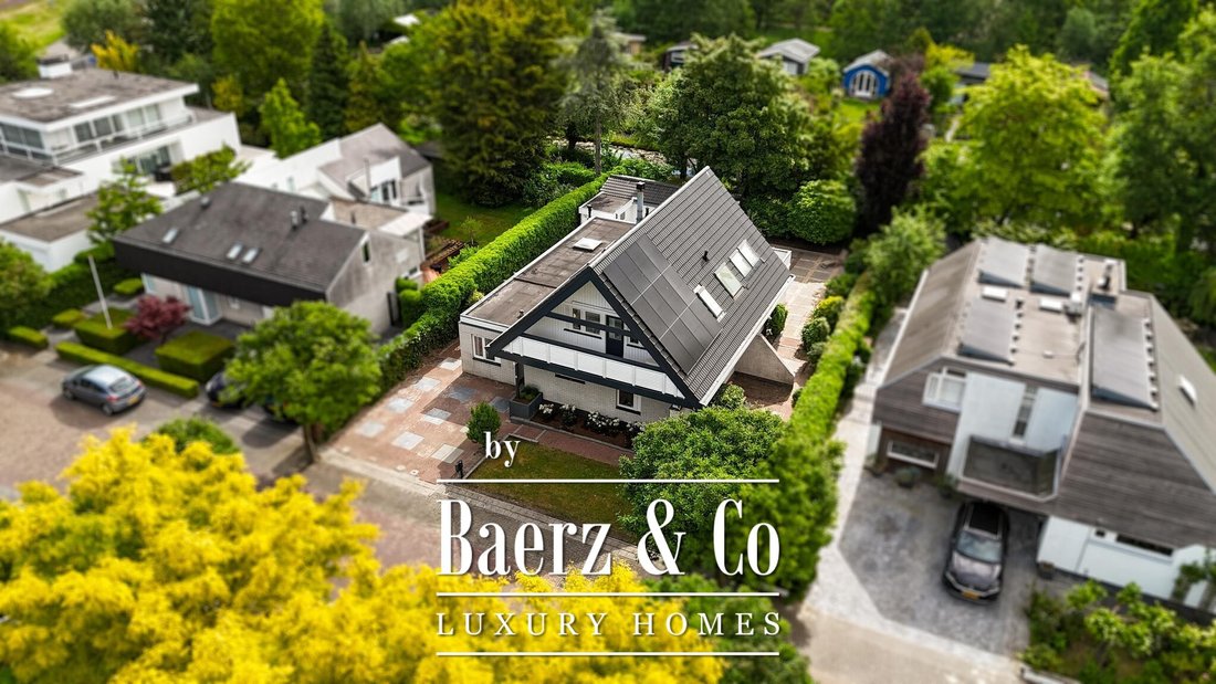 Villa in Kralingen-West, South Holland, Netherlands 1 - 15697011