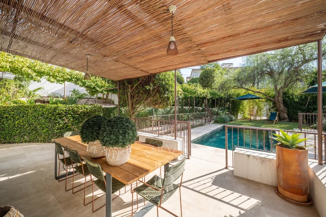Villa in Cannes, Provence-Alpes-Côte d'Azur, France 2 - 15693272