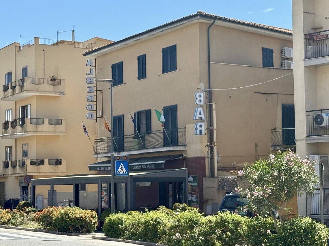 Neghelli, Orbetello, Tuscany 4 - 15694825