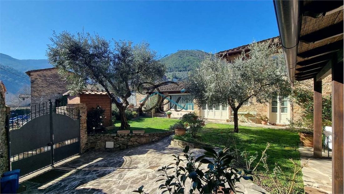 Estate in Compitese, Capannori, Tuscany 1 - 15694377