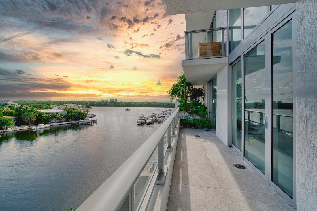 Condo in Golden Beach, Florida, United States 1 - 15695146