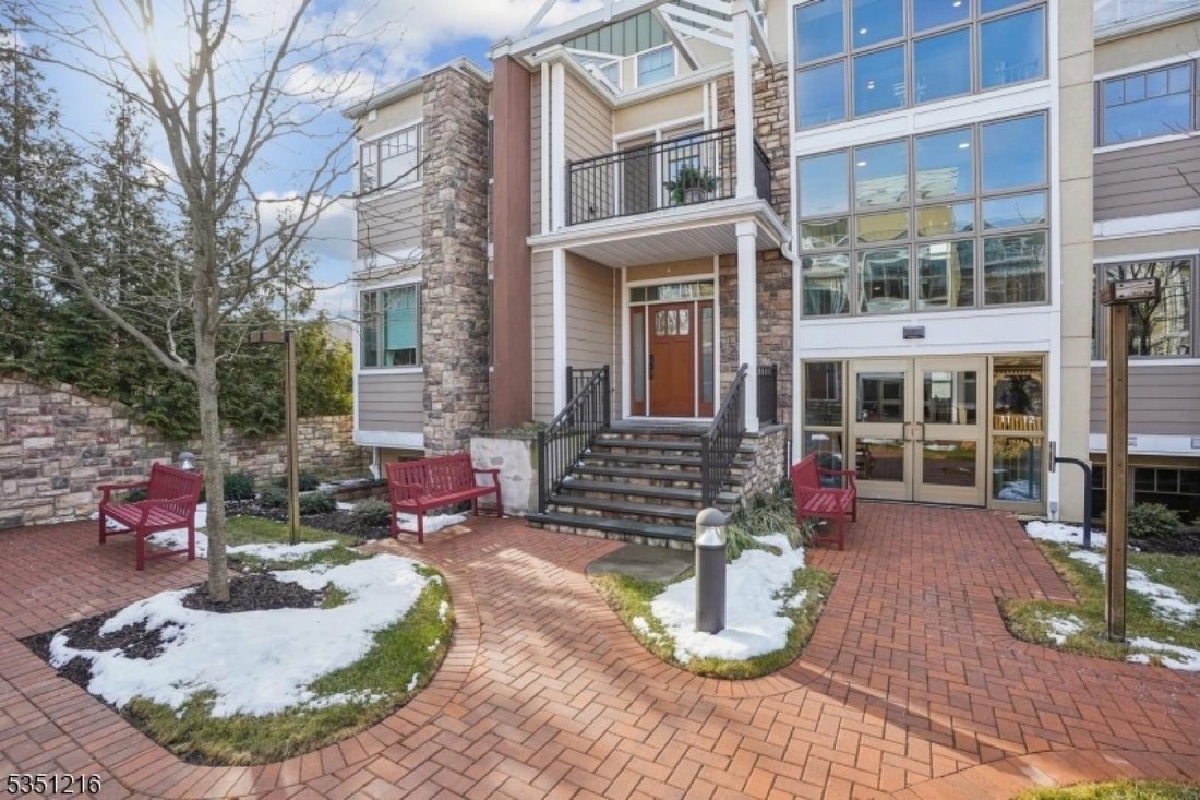 House in Summit, New Jersey, United States 2 - 15696046
