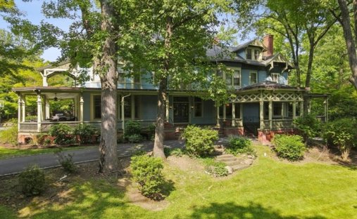 House in Millburn Twp., New Jersey, United States 1
