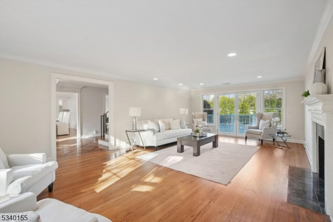 House in Millburn Twp., New Jersey, United States 5 - 15696048