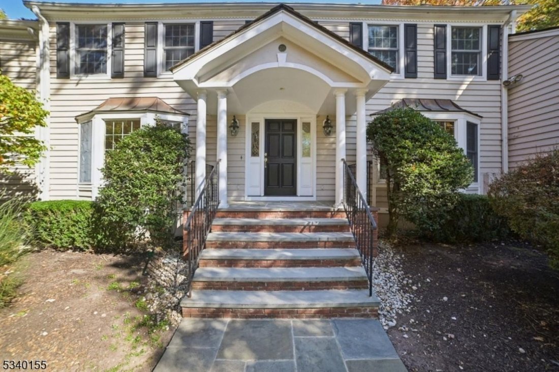 House in Millburn Twp., New Jersey, United States 3 - 15696048