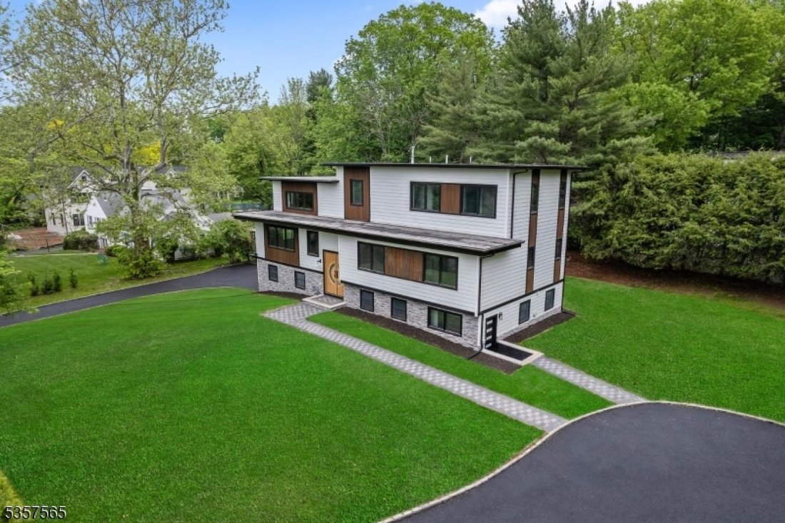 House in Millburn Twp., New Jersey, United States 1 - 15696052