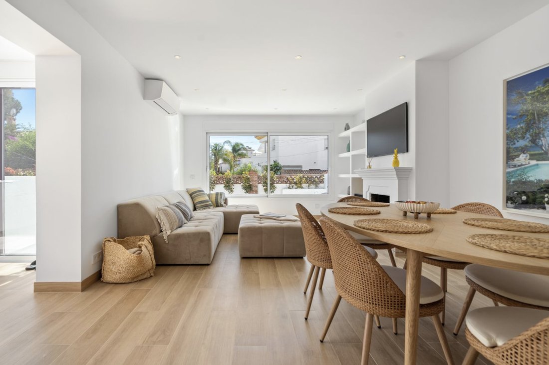 Townhouse in San Pedro de Alcantara, Andalusia, Spain 3 - 15696471