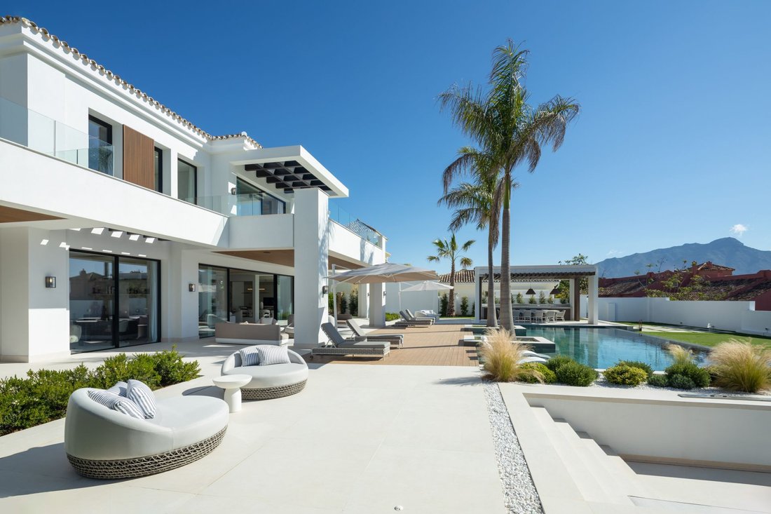 Villa in Benahavis, Andalusia, Spain 3 - 15697010