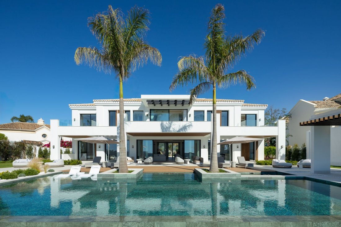 Villa in Benahavis, Andalusia, Spain 2 - 15697010